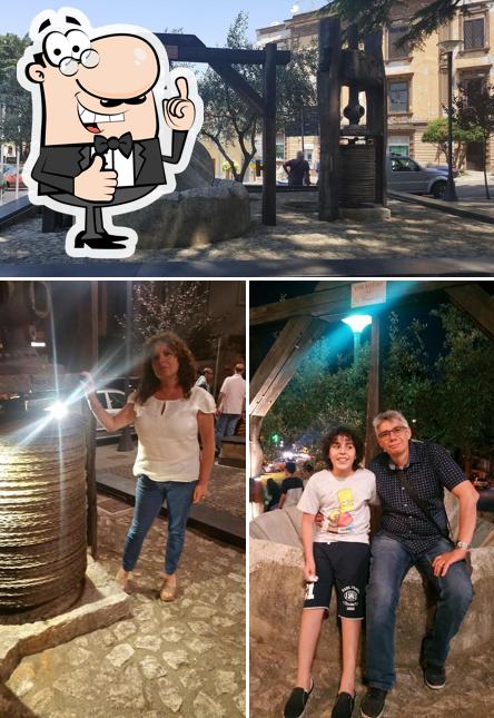 Guarda questa foto di Bar Italia