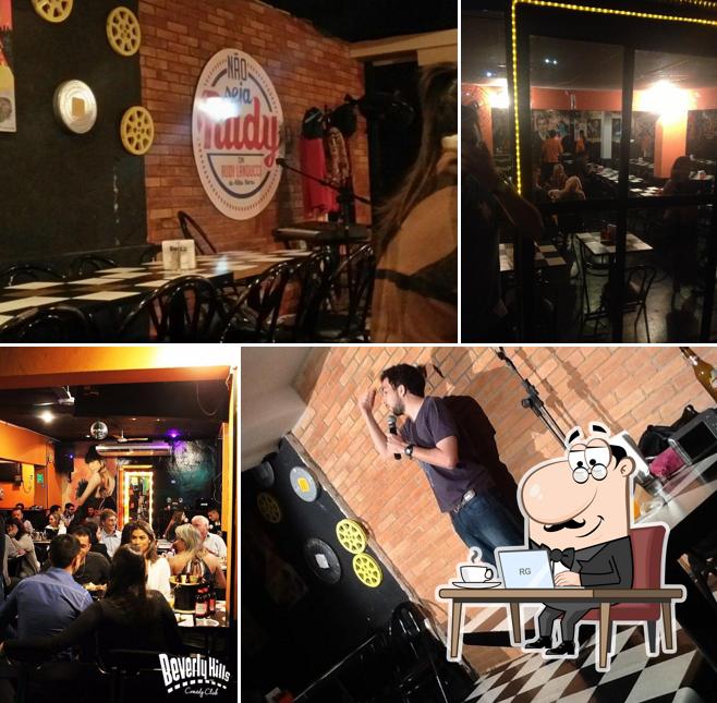 O interior do Beverly Comedy