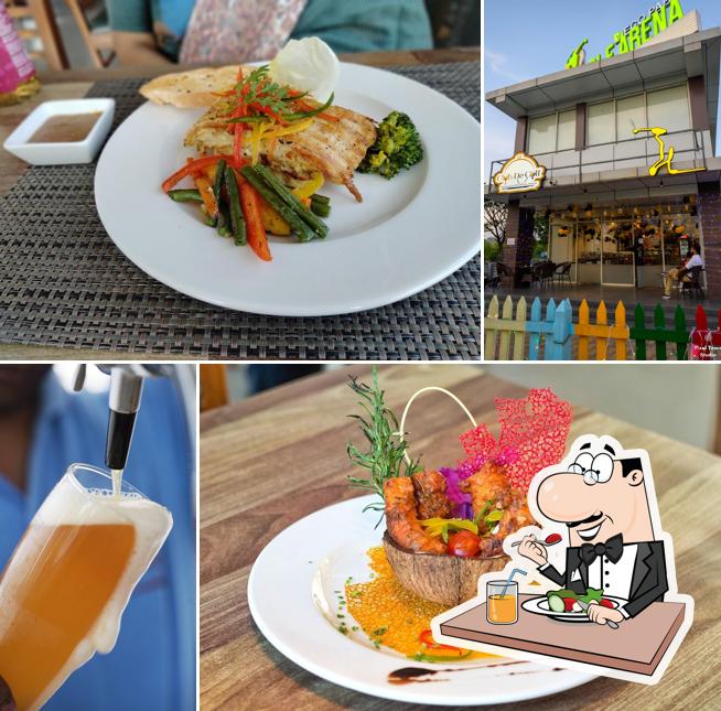 Meals at Club De Golf