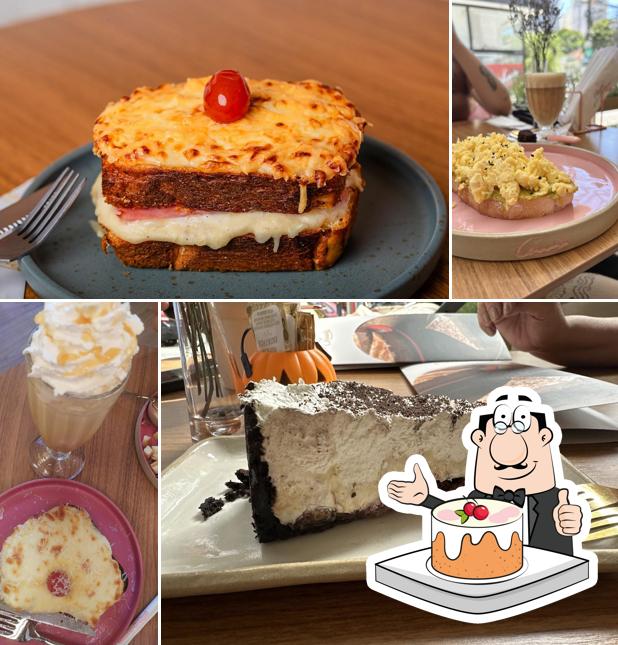 Bolos de cenoura em Cassia Confeitaria e Brunch em Niterói