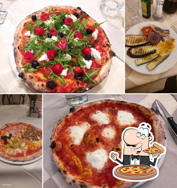 Ordina una pizza a Cinema Pizzeria Bruschetteria