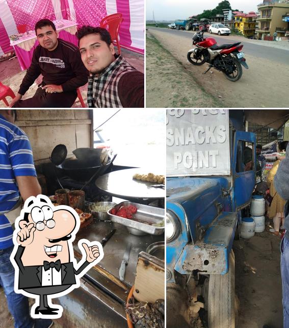 The interior of Chuk chuk mail Snacks point