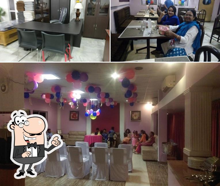 Check out how Garden Treat looks inside