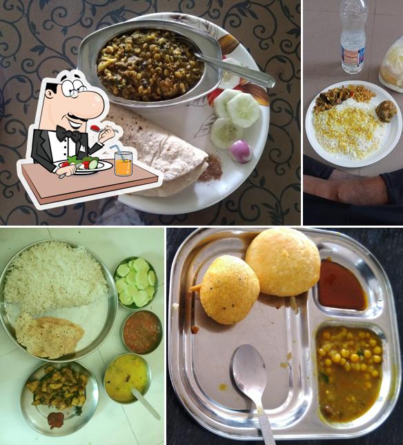 Food at Baba ka Dhaba