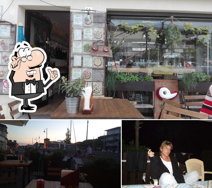 Siediti a un tavolo di La Romagnola