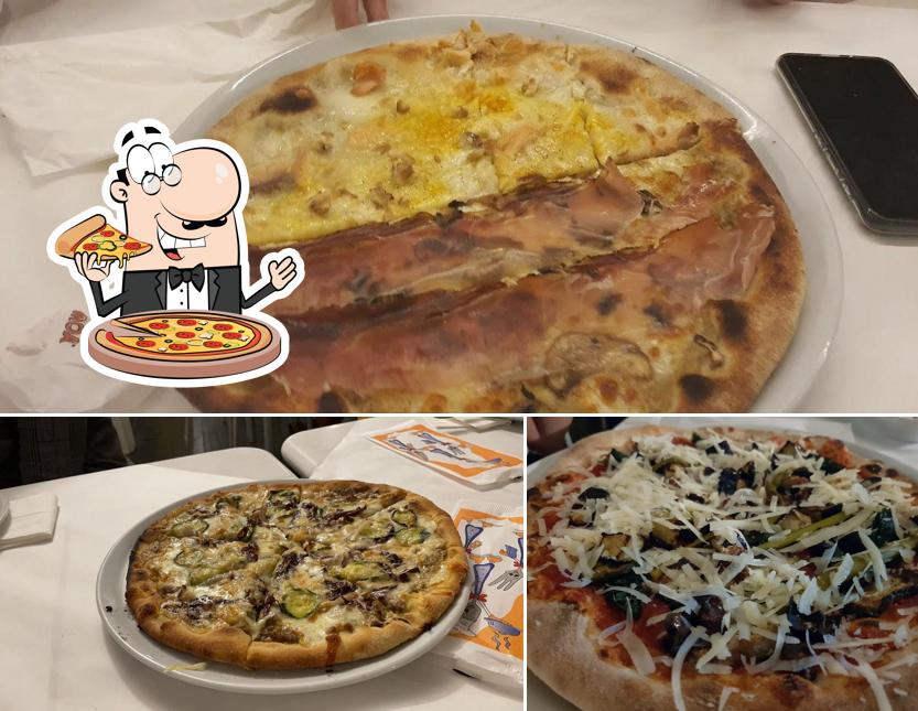 Ordina tra le svariate varianti di pizza