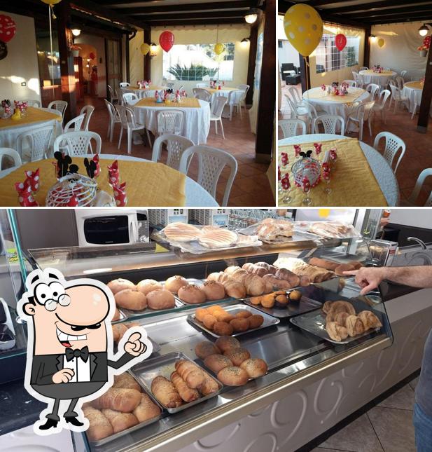 Gli interni di Belle Epoque Bar