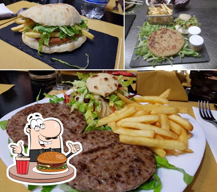 Prenditi un hamburger a Big Mama Terracina