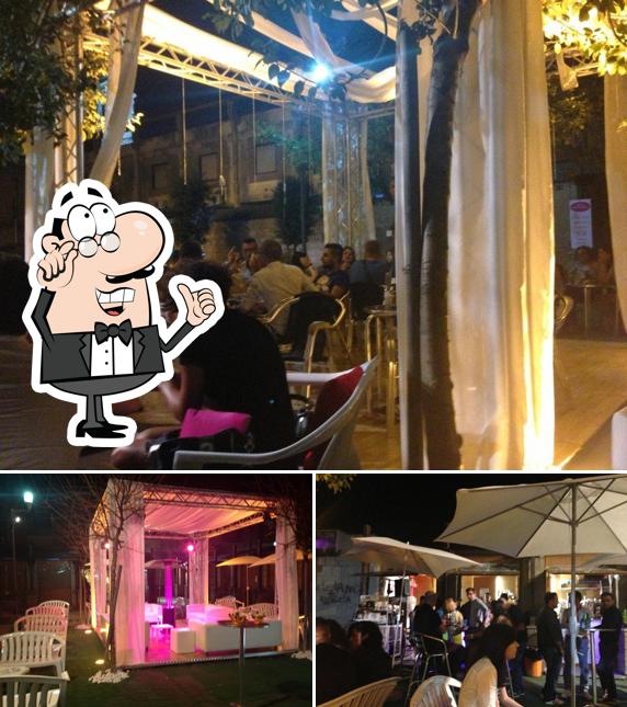 Dai un’occhiata alla immagine che presenta la interni e esterno di Noenemy Bar