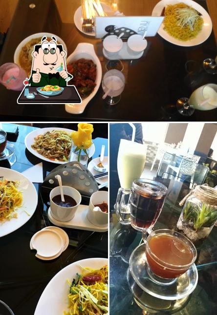 Food at SYMPHONY CAFE