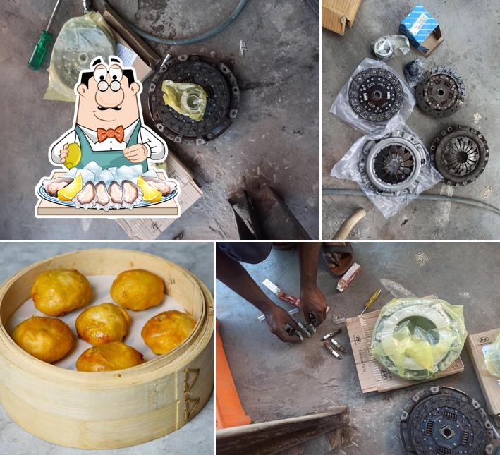 Oysters at MAD Culture Talawade (Momos And DimSum Culture)