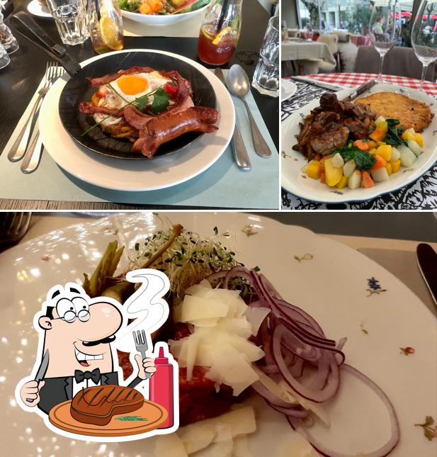 C'è un'ampia selezione di piatti per gli amanti della carne