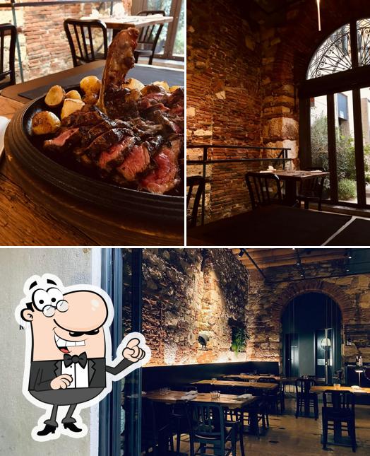 Dai un'occhiata agli interni di Bue Nero