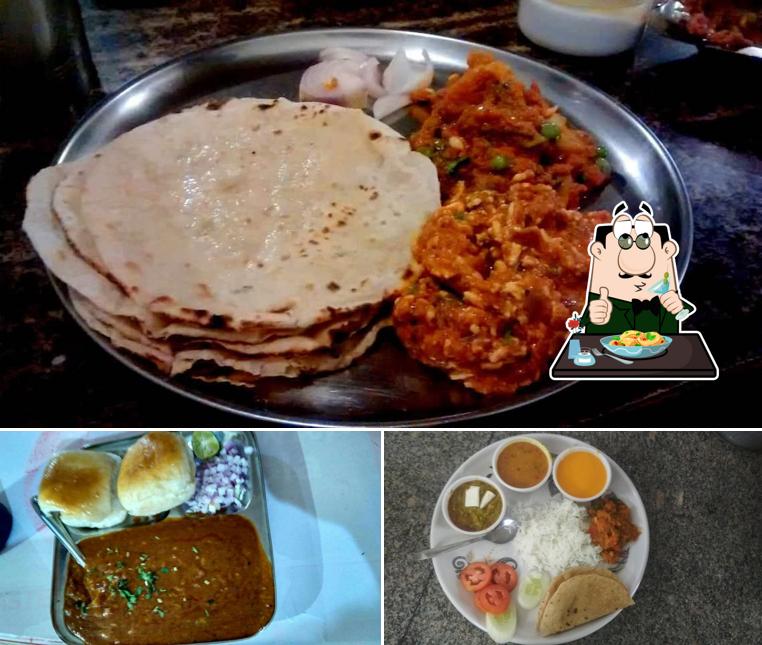 Food at Jay Matarani Khana Khajana