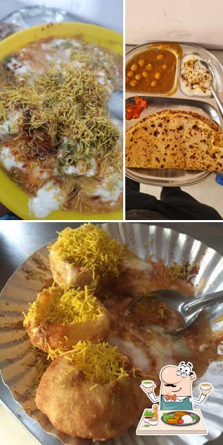 Meals at Calcutta Famous Chaats