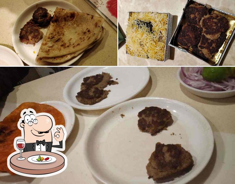 Meals at Tunday Kababi, Aminabad