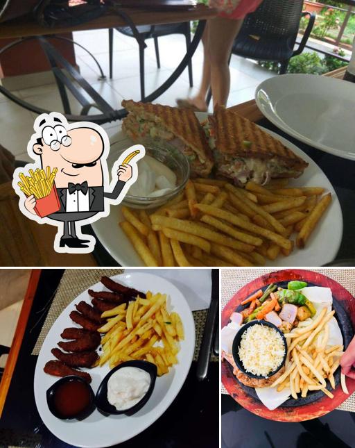 Try out finger chips at Jardin Restaurant