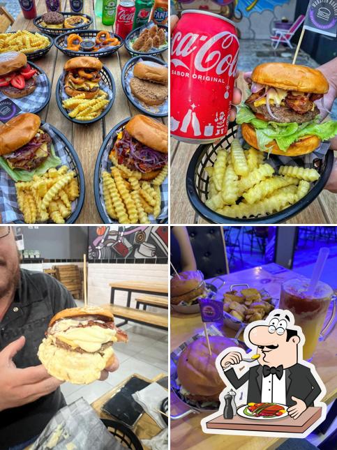 Sanduíche de carne de porco desfiada em Monster Burguer Jd. California