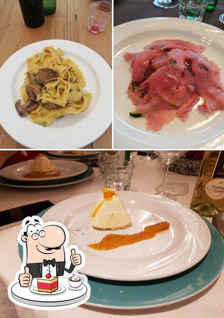 Osteria da Tonon serve un'ampia gamma di dessert