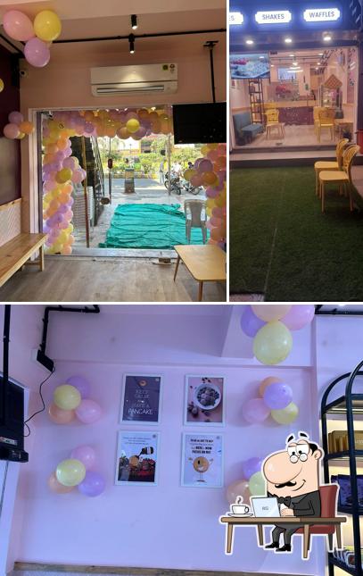 The interior of 99 Pancakes