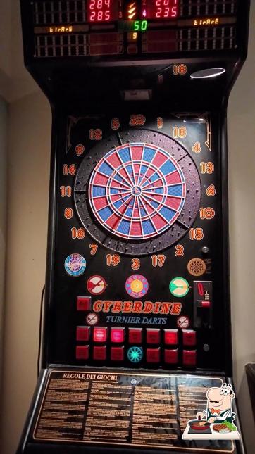 Prenditi i piatti di carne a Pub 900