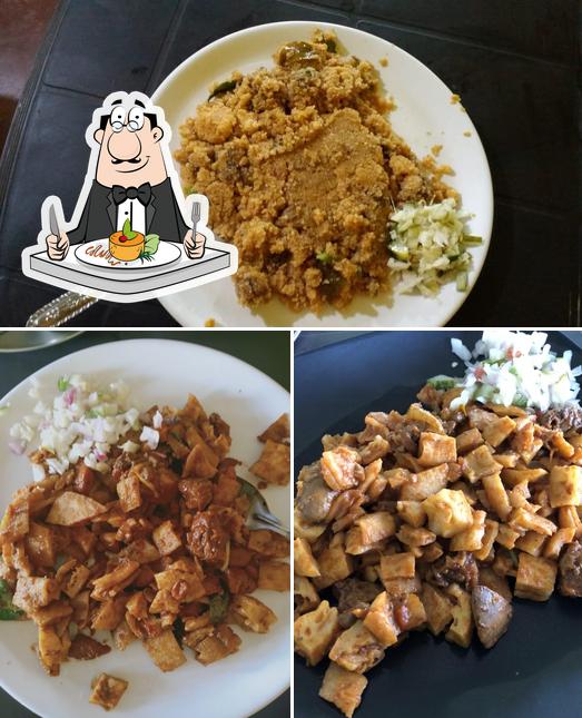 Food at Adukkala fast foods