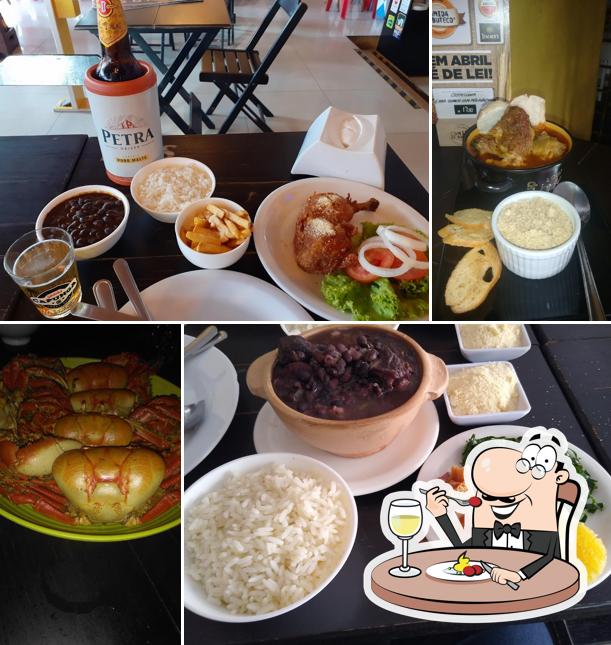 Platos en Hora Exata Bar e Comedoria