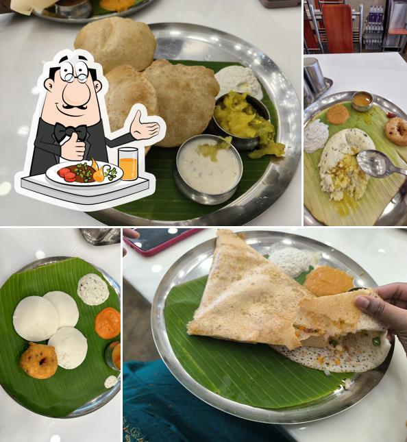 Vada at Hotel Lakshmi Bhavan