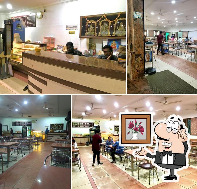 Hotel Vasantha Bhavan