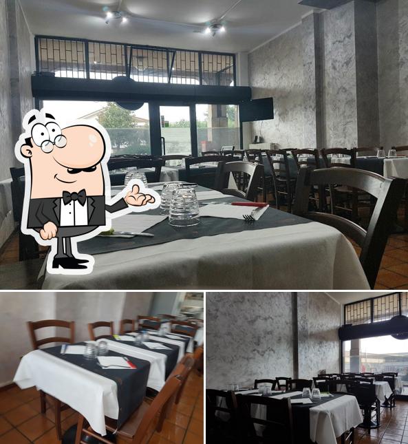 Siediti a un tavolo di Pizzeria Da Zio Pierino