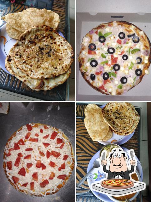 Order pizza at Amritsari Kulcha (Apni Nighi Rasoi)