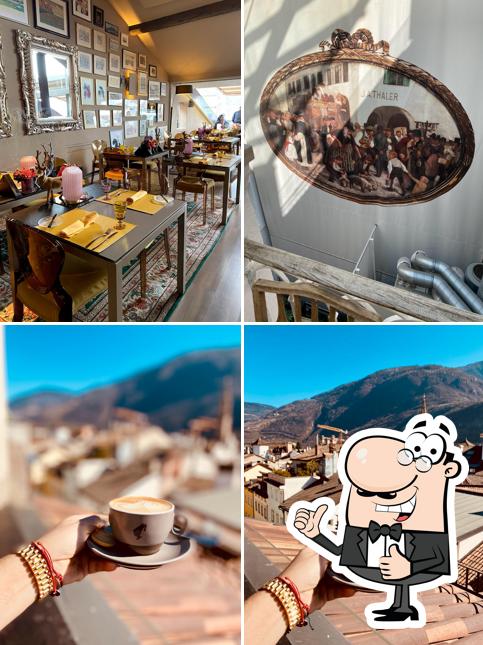 Vedi la foto di Thaler Cafe Dachterasse