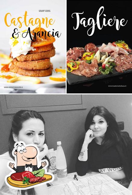 Ordina i un pasto a base di carne a Toasteria Italiana