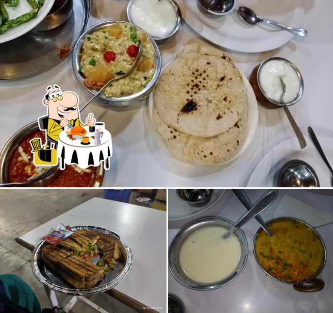 Food at Maharaja AC Dining Hall & Restaurant