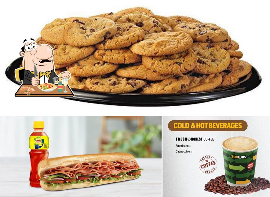 The picture of food and beverage at Subway Ferozepur Road