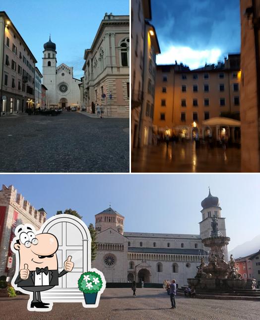 Goditi la vista dall'area esterna di Caffè Italia