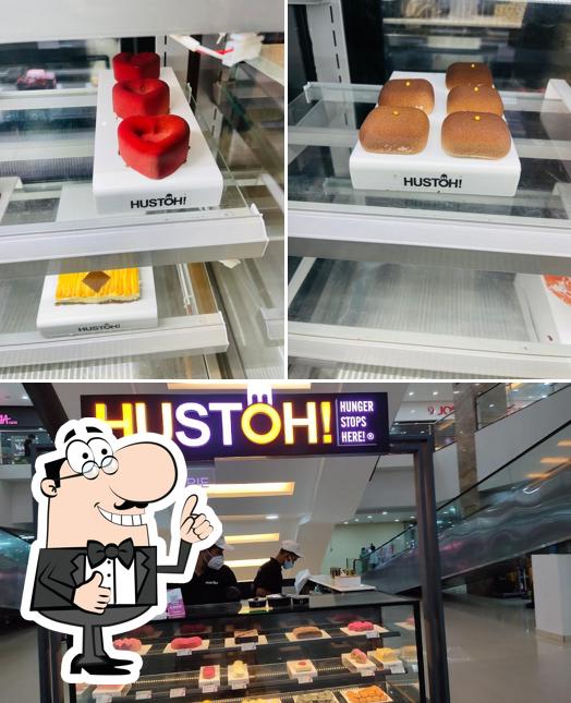 Look at the photo of HUSTOH!