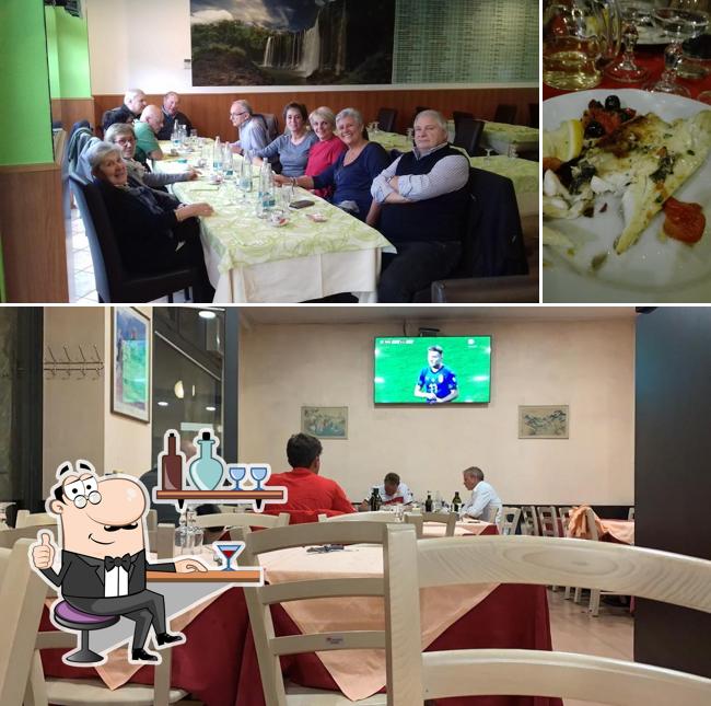 Vesuvio si caratterizza per la interni e cibo