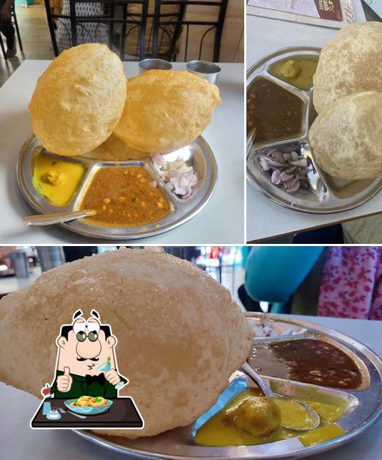 Chole bhature at Aakash Cafe & Restaurant (Breakfast,Lunch,Dinner)
