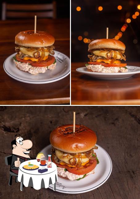 Peça um hambúrguer no Botequim da estação