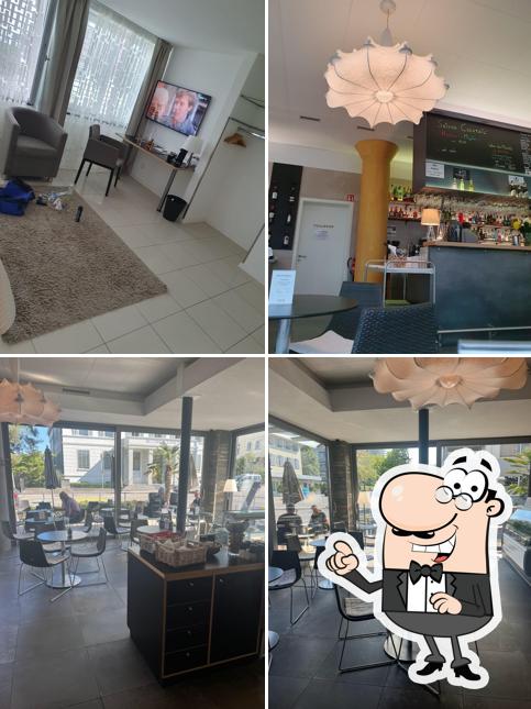 Gli interni di CaféBar Hotel Six