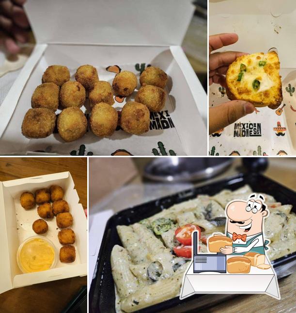 Garlic bread at Picante Pasta