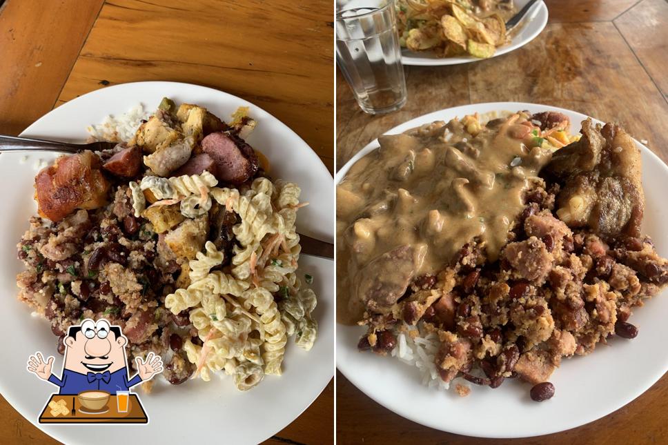 Comida em Restaurante Cantina Mariana