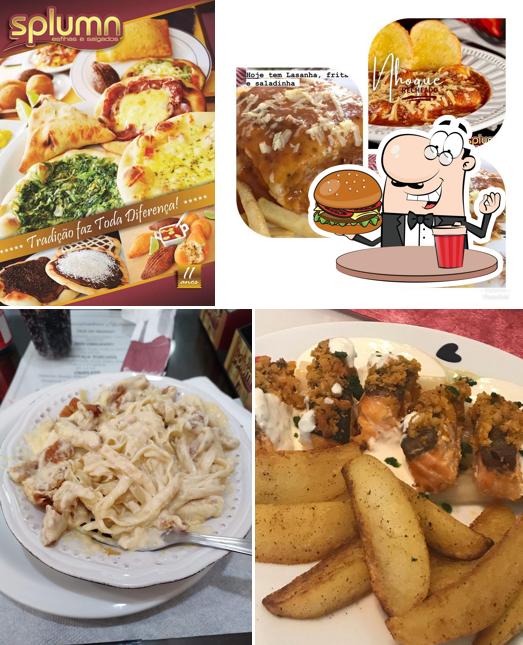 Experimente um hambúrguer no Splumn Esfihas e Salgados