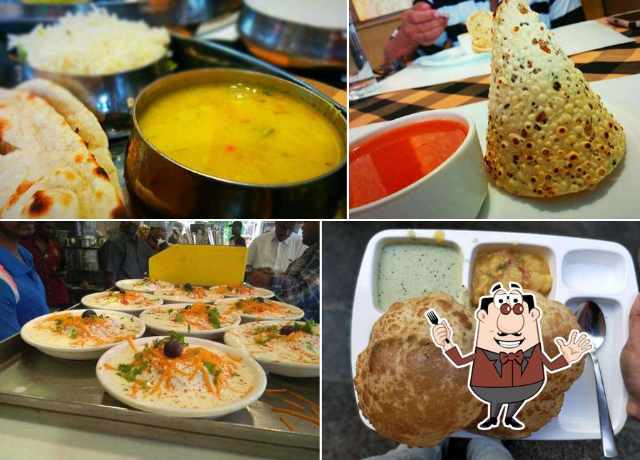 Food at Upahaara Darshini