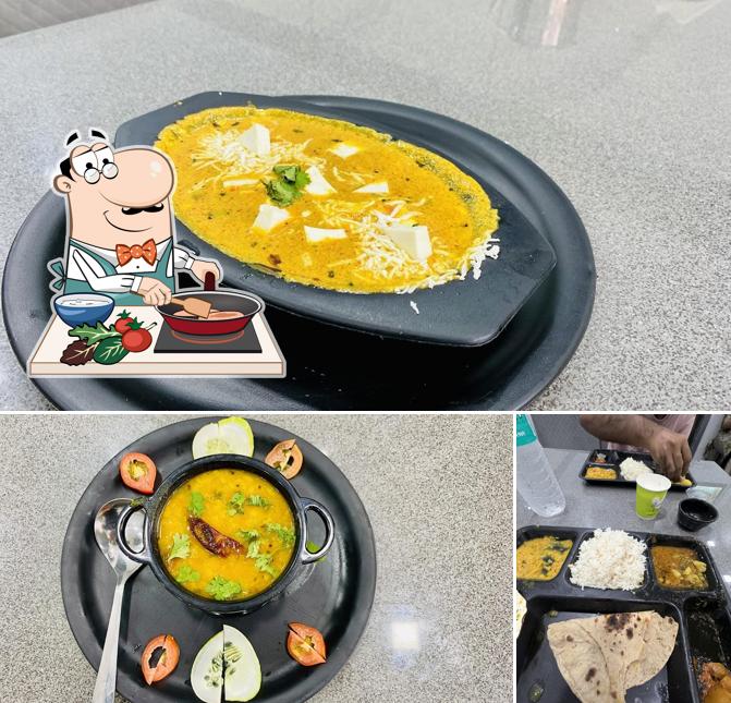 Chicken curry at Kanha Restaurant