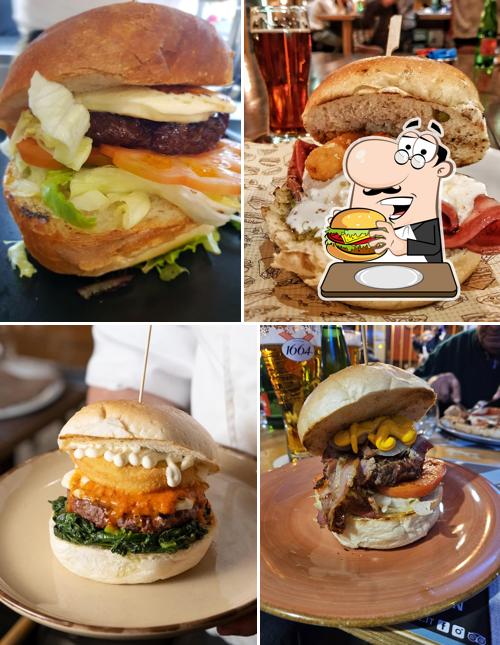 Ordina un hamburger a Pompei Centrale Pizzeria Hamburgheria