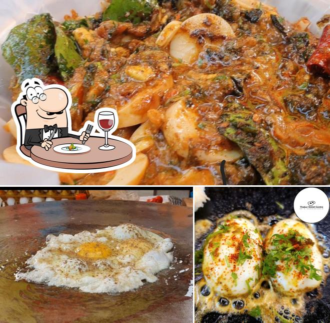 Food at Thakur Omlet Centre