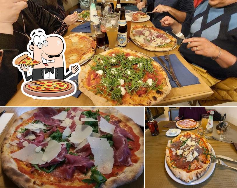 Prenditi una pizza a Dorfgasthaus Linde