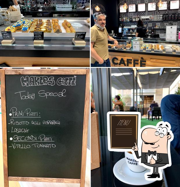 Leggi il menu sulla lavagna